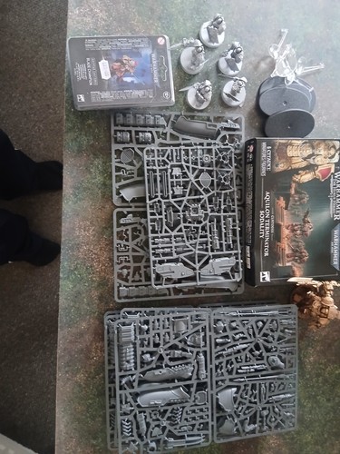 Adeptus custodes army - adeptus,